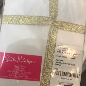 Lilly Pulitzer Other - Lily Pulitzer Large Notepad Still In Packaging! Lilly Pulitzer Other - Lily Pulitzer Large Notepad Still In Packaging!